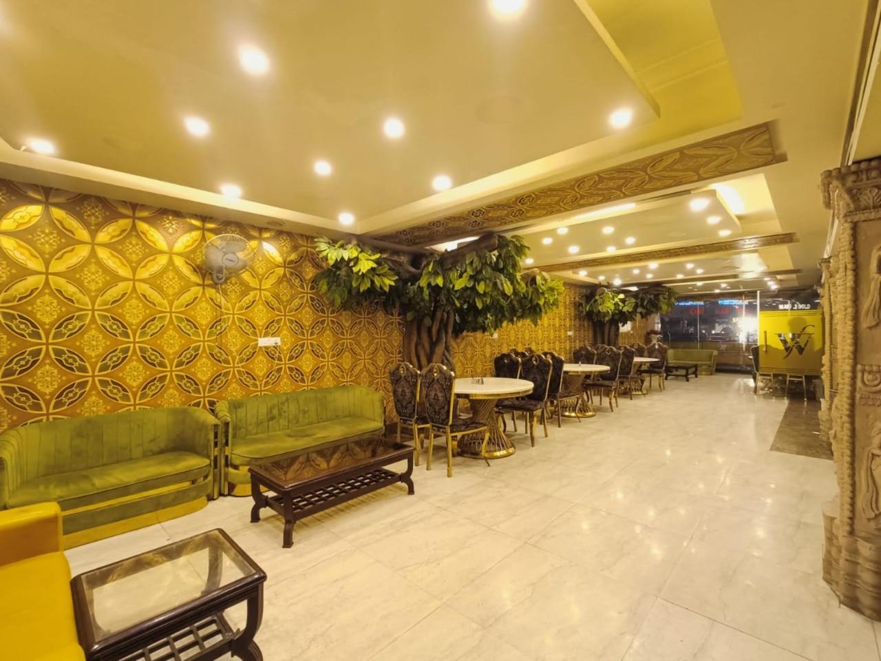 Hotel Waterfall Paschim Vihar Delhi Ngoại thất bức ảnh
